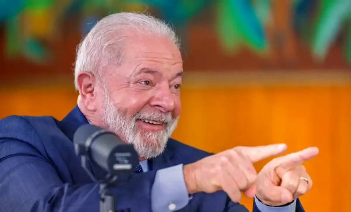 Lula corta verba da Educação
